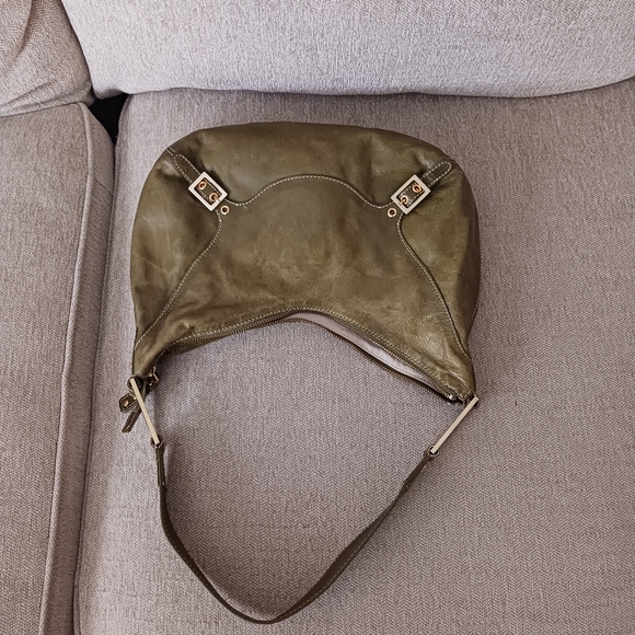Charles David Green distresed leather hobo bag - Picture 8 of 10
